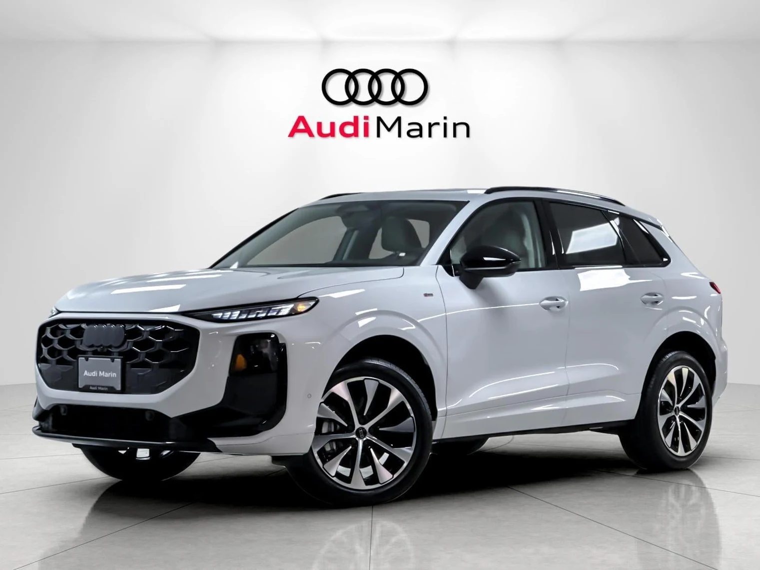Audi Q3 S line (FJ) · Glacier White Metallic · Indigo Auto Group