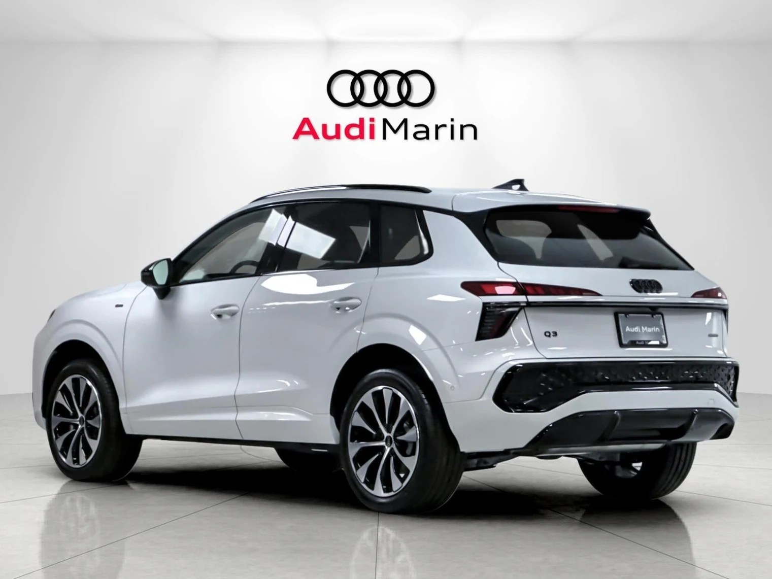 2026 Audi Q3 S line (FJ), 3/20