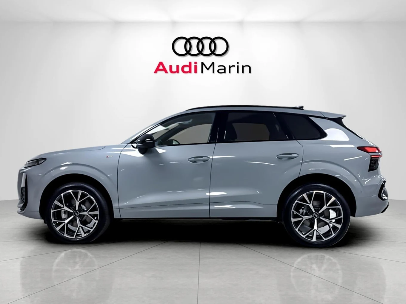 2026 Audi Q3 S line (FJ), 2/20