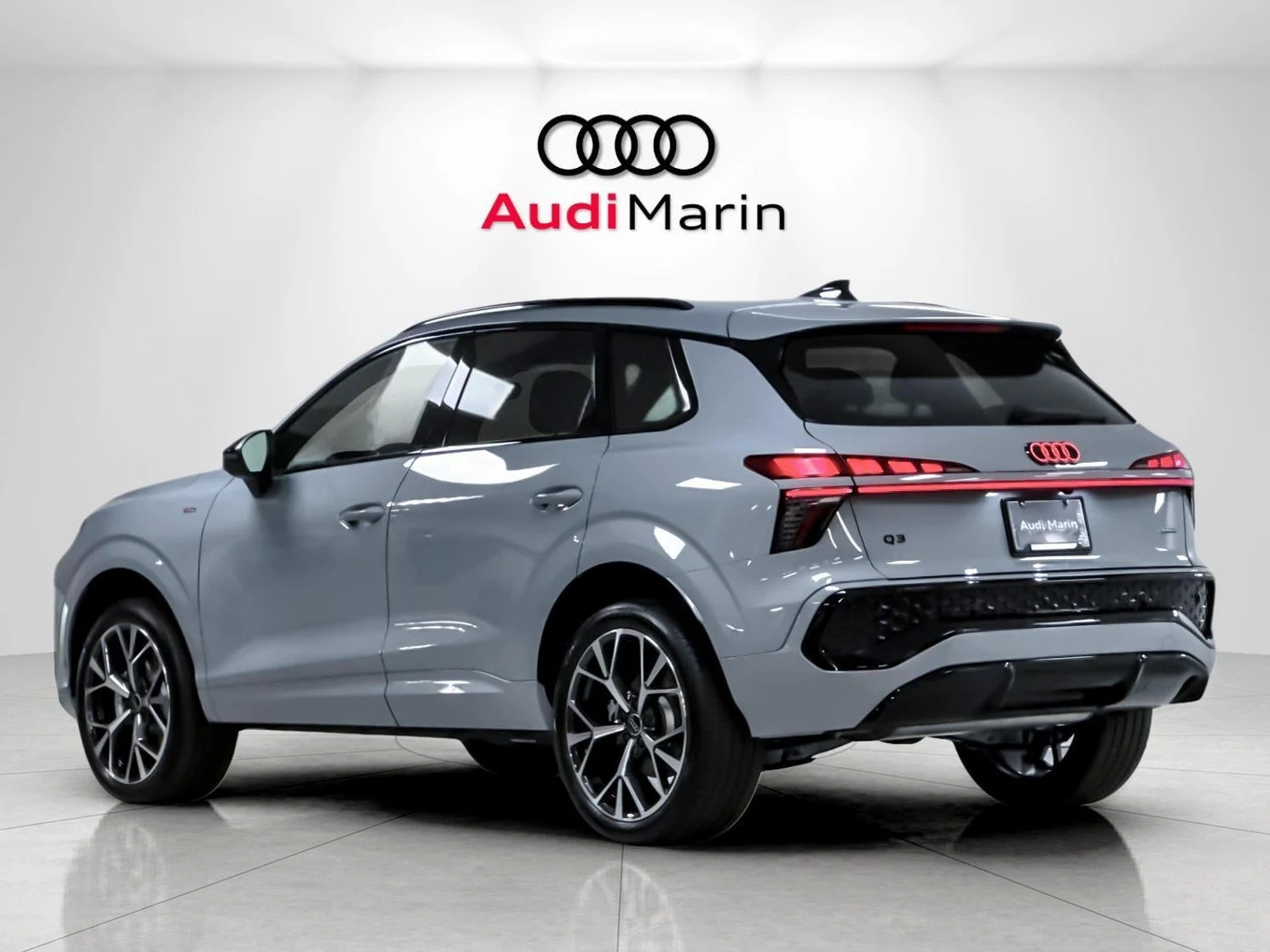 2026 Audi Q3 S line (FJ), 3/20