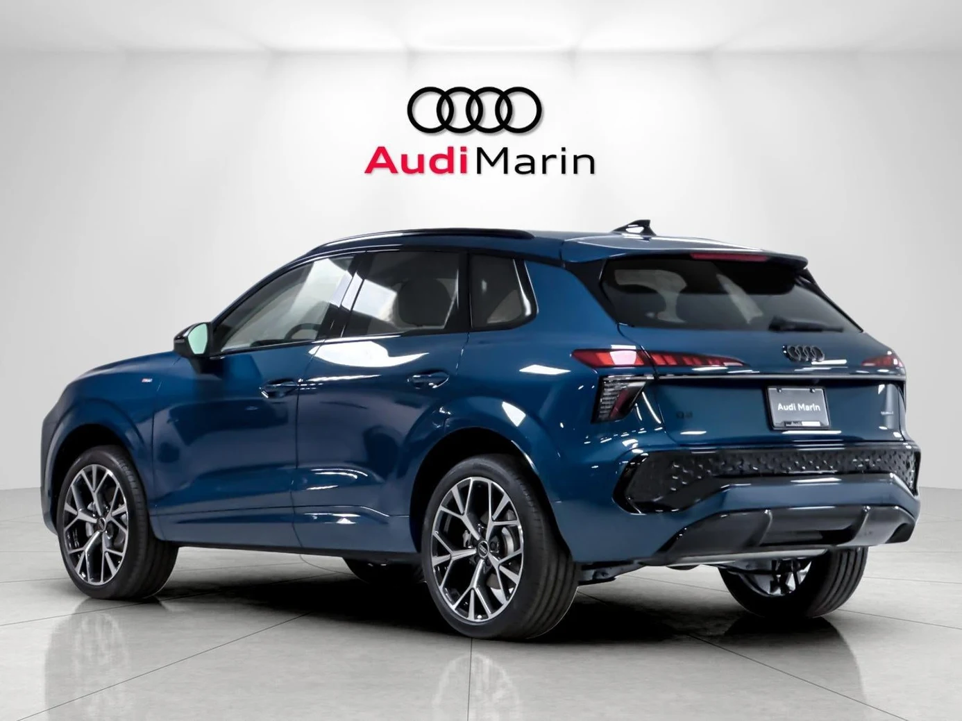2026 Audi Q3 S line (FJ), 3/20