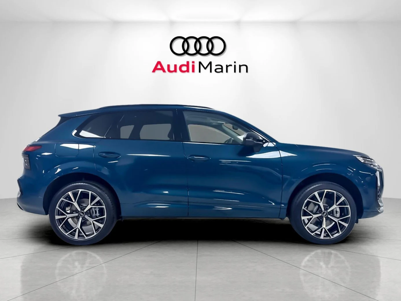 2026 Audi Q3 S line (FJ), 6/20