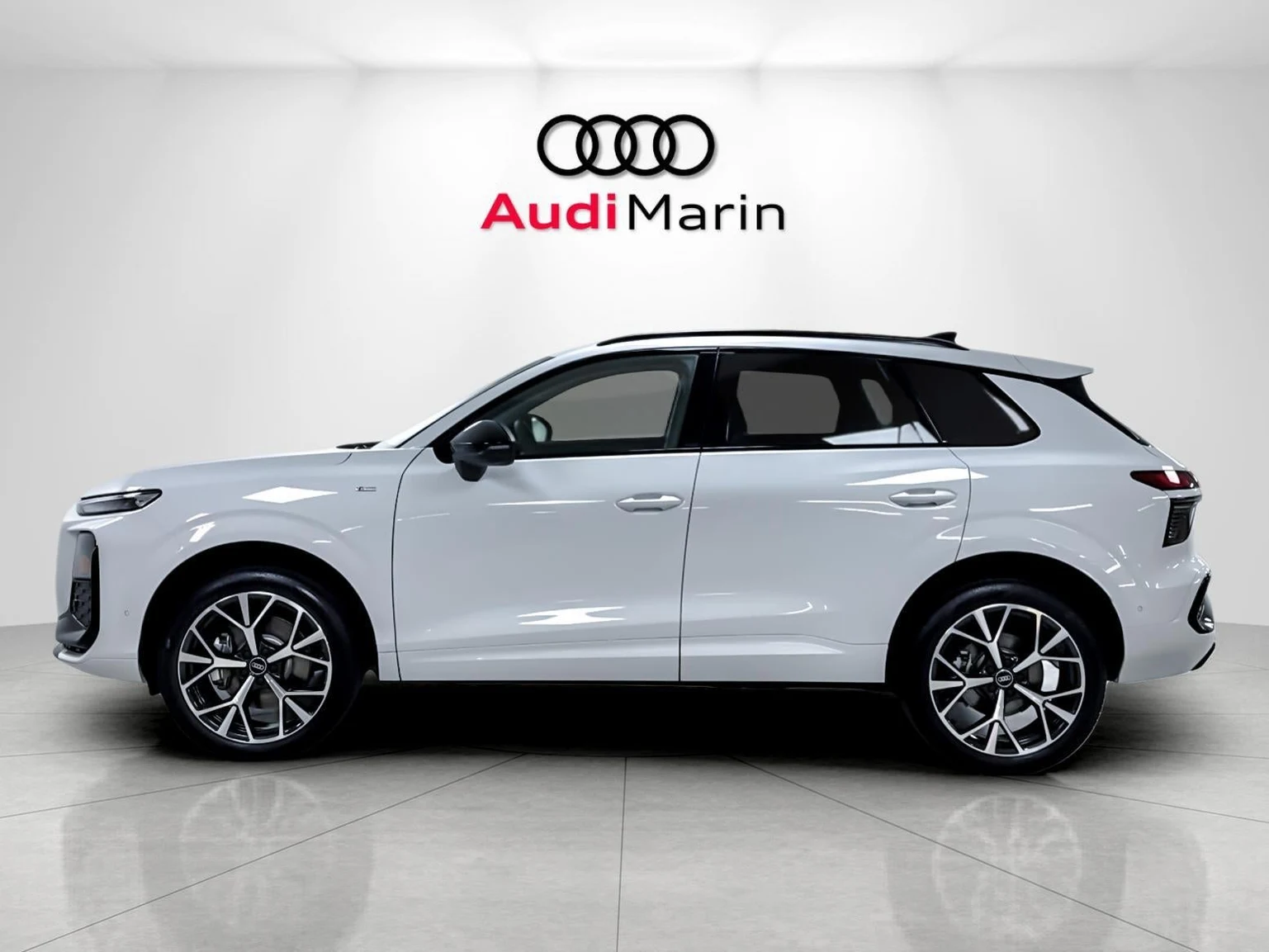 2026 Audi Q3 S line (FJ), 2/20