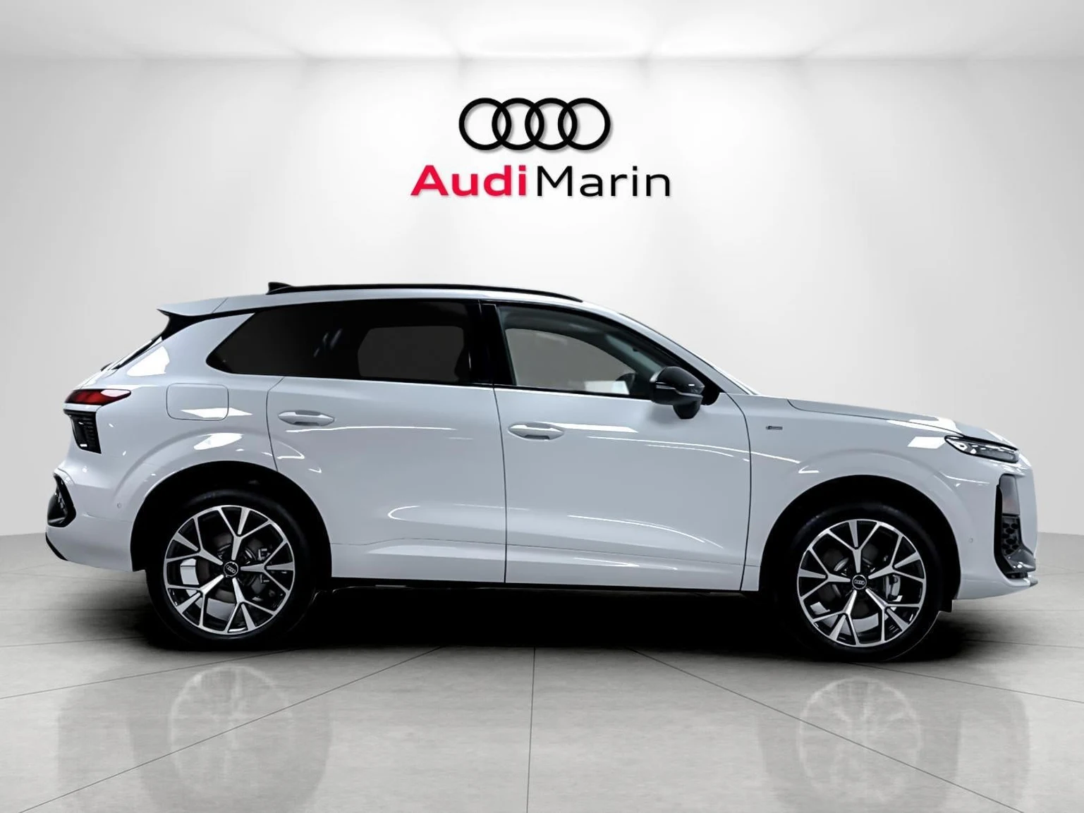 2026 Audi Q3 S line (FJ), 6/20