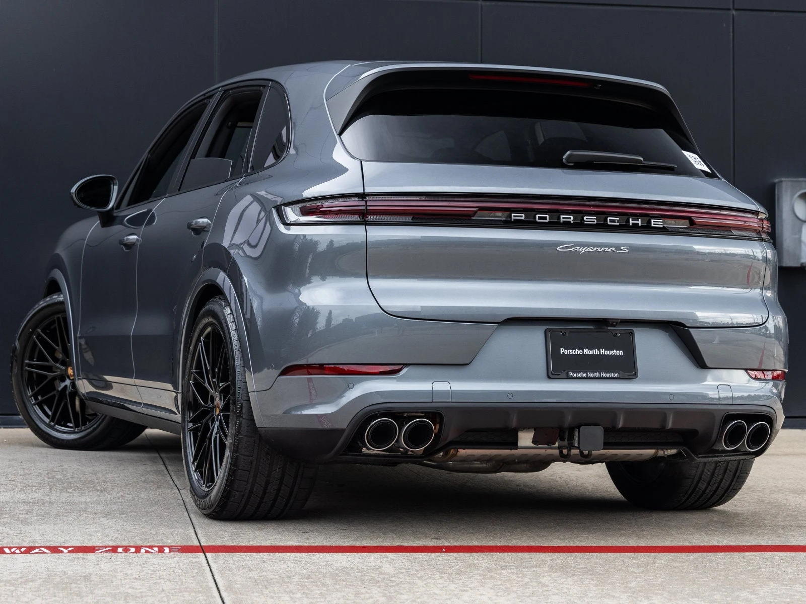 2026 Porsche Cayenne S (3rd Generation), 3/20