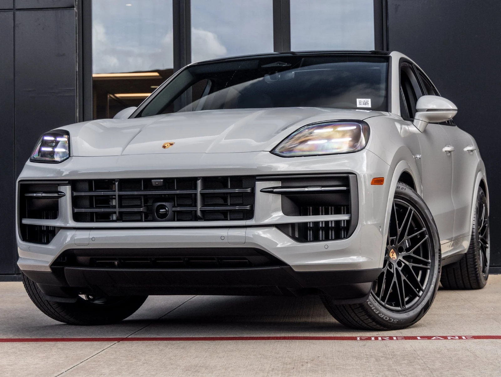 Porsche Cayenne E-Hybrid Coupé (3rd Generation) · Chalk · Indigo Auto Group