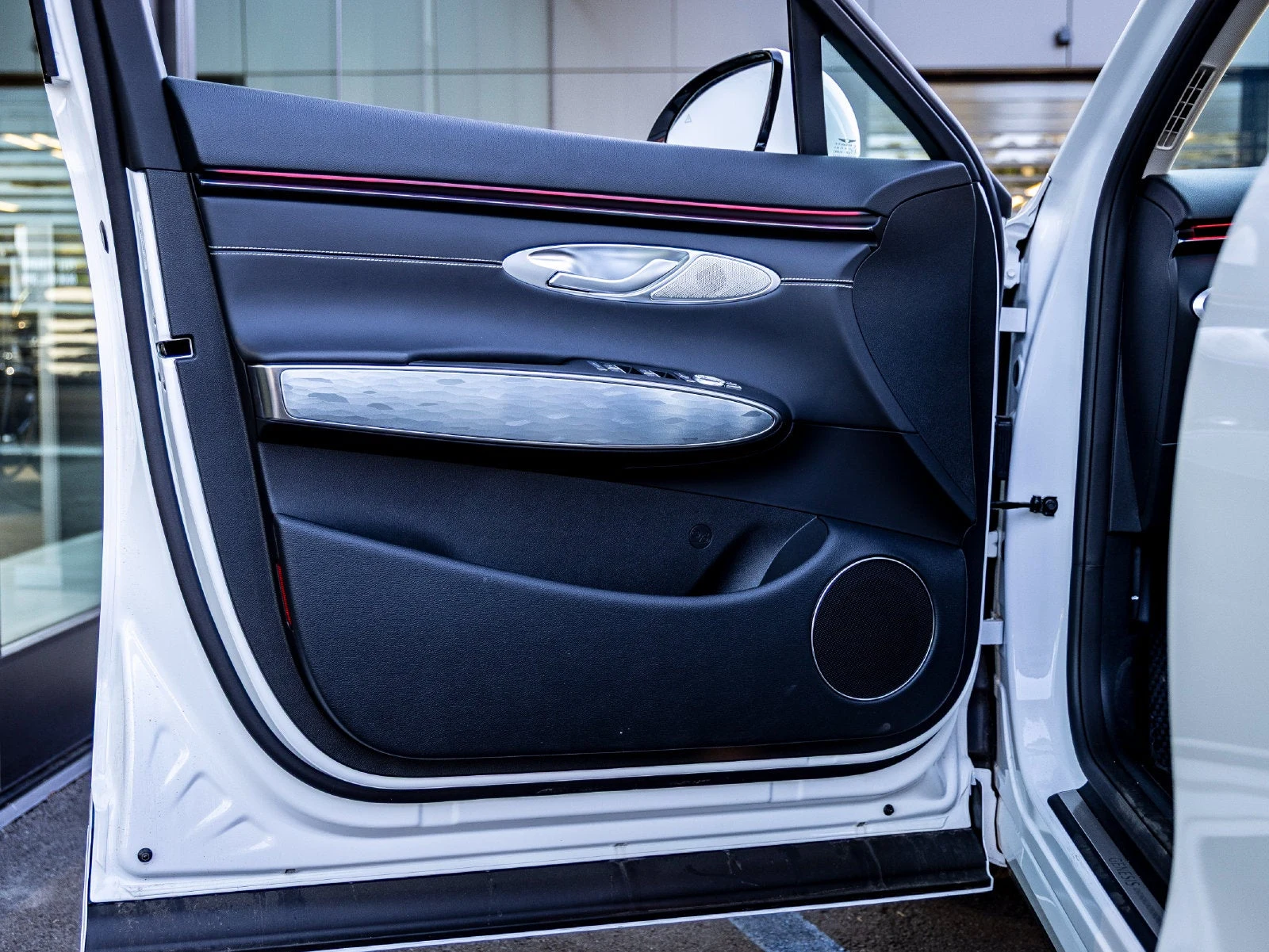 2027 Genesis Electrified GV70 (2025 Update), 13/20