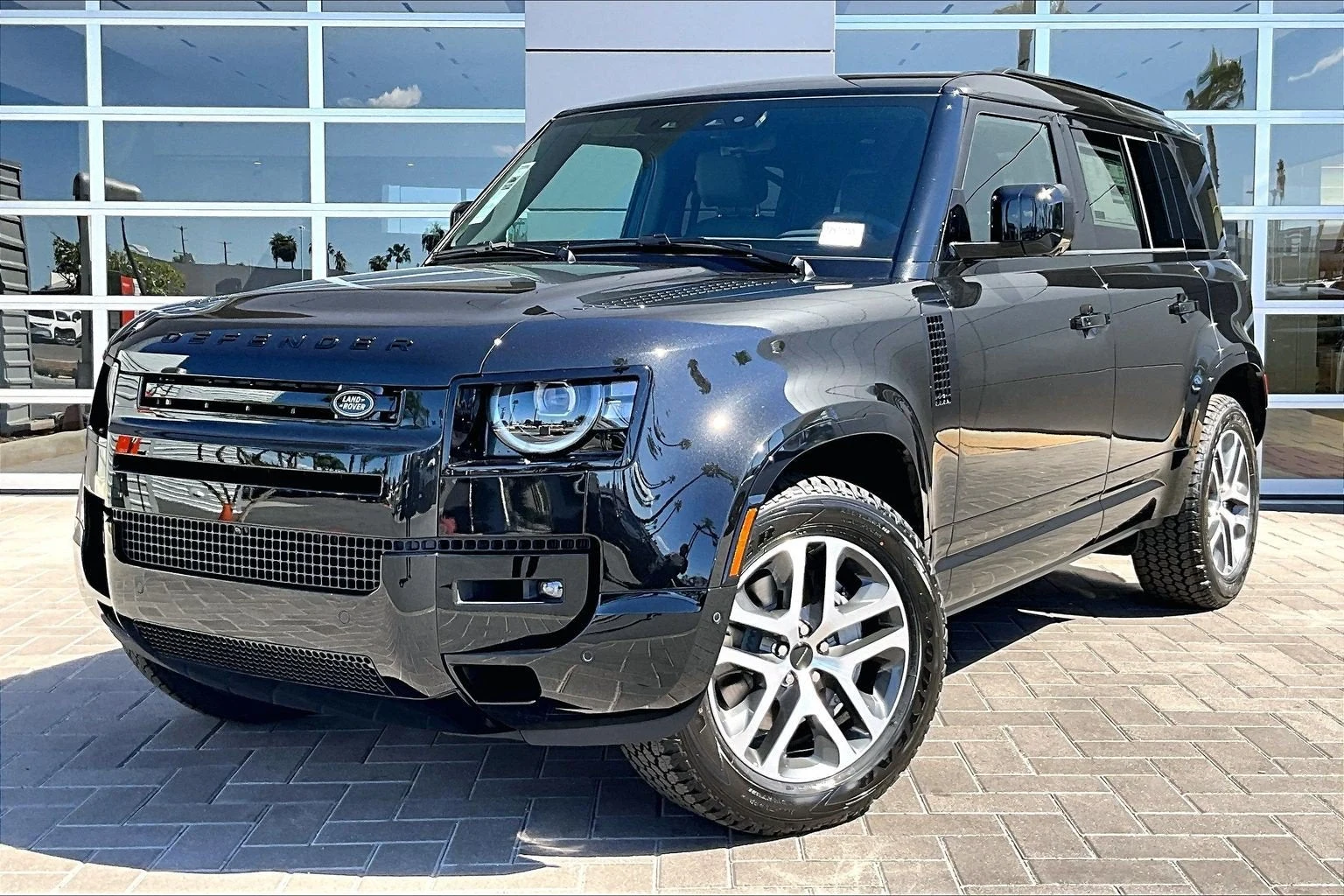 Land Rover Defender 110 X-Dynamic SE (L663) · Santorini Black · Indigo Auto Group