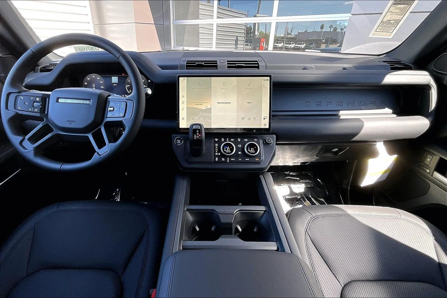 2026 Land Rover Defender 110 X-Dynamic SE (L663), 5/14