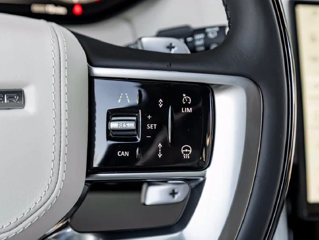 2026 Land Rover Range Rover Autobiography (L460), 20/20