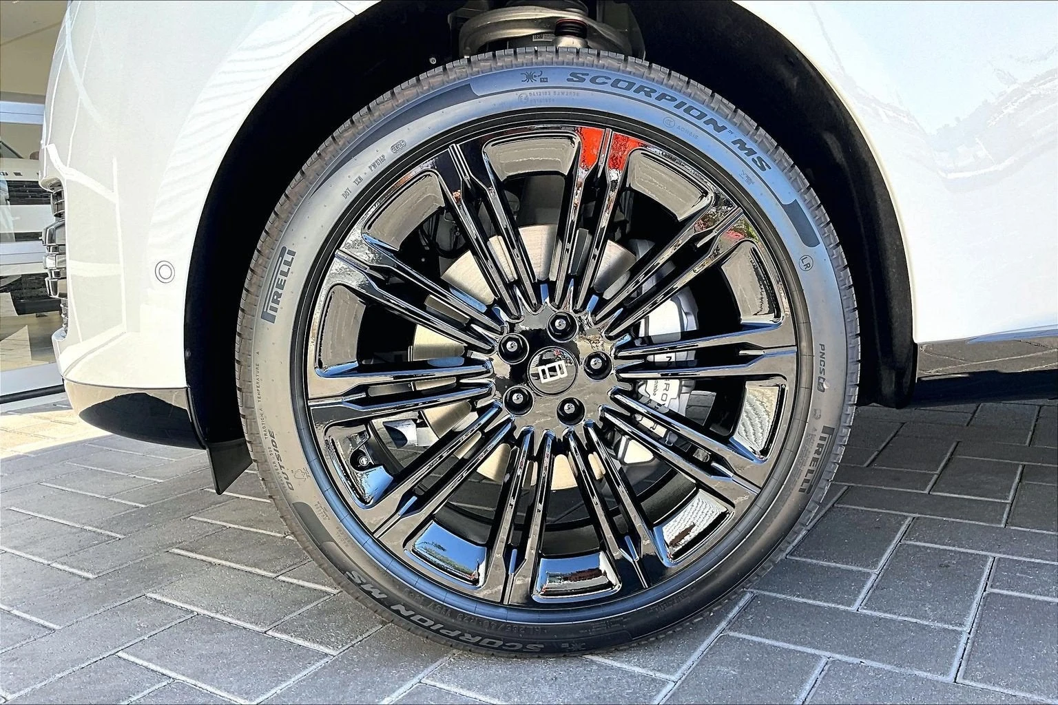 2027 Land Rover Range Rover SE (L460), 12/14