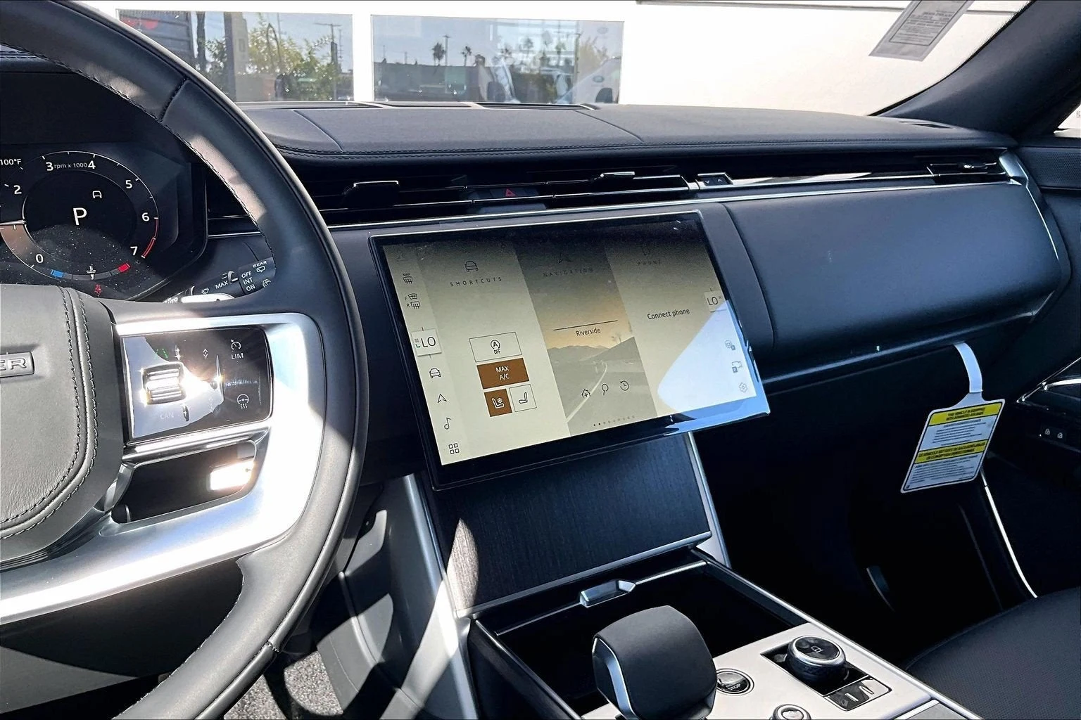 2027 Land Rover Range Rover SE (L460), 7/14