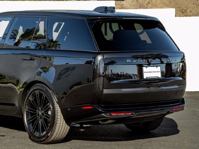 2027 Land Rover Range Rover SE (L460), 10/20