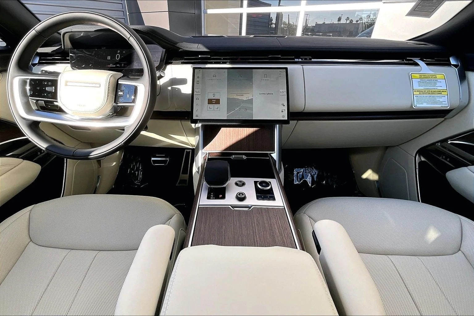 2027 Land Rover Range Rover SE LWB (L460), 5/15