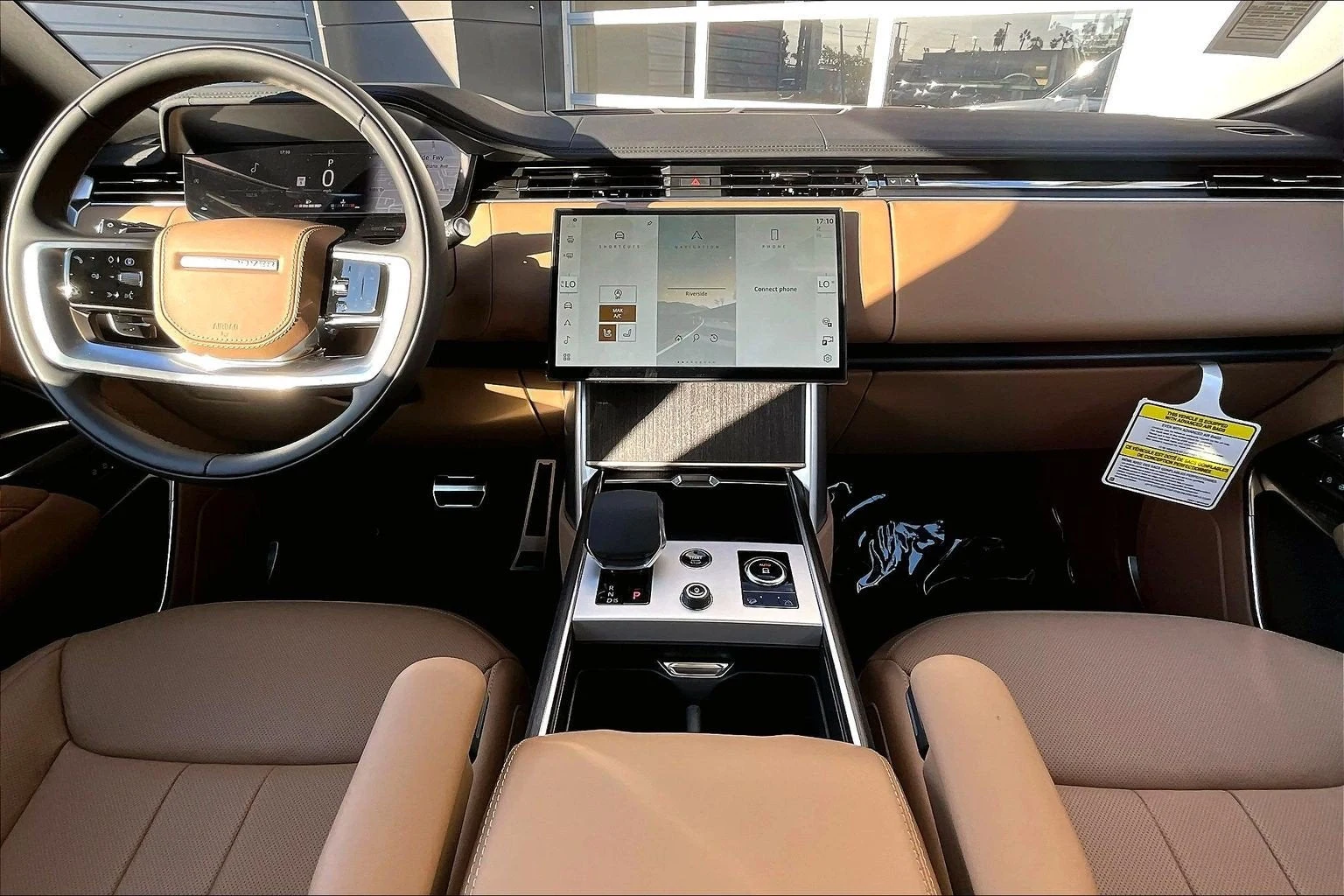 2027 Land Rover Range Rover SE LWB (L460), 5/15