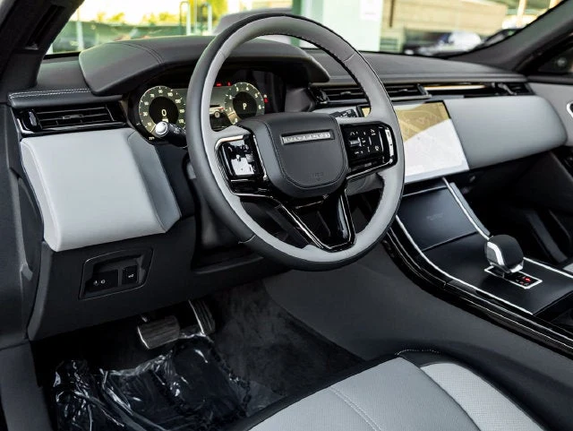 2026 Land Rover Range Rover Velar P250 (L560), 17/20
