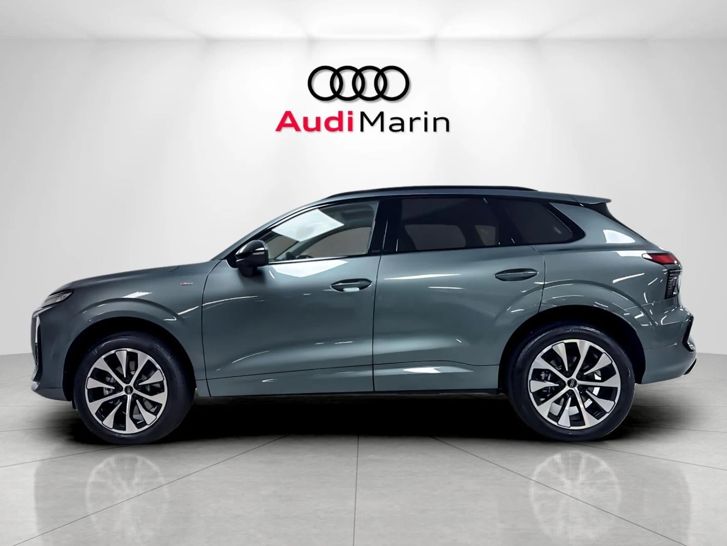 2026 Audi Q3 S line (FJ), 2/20