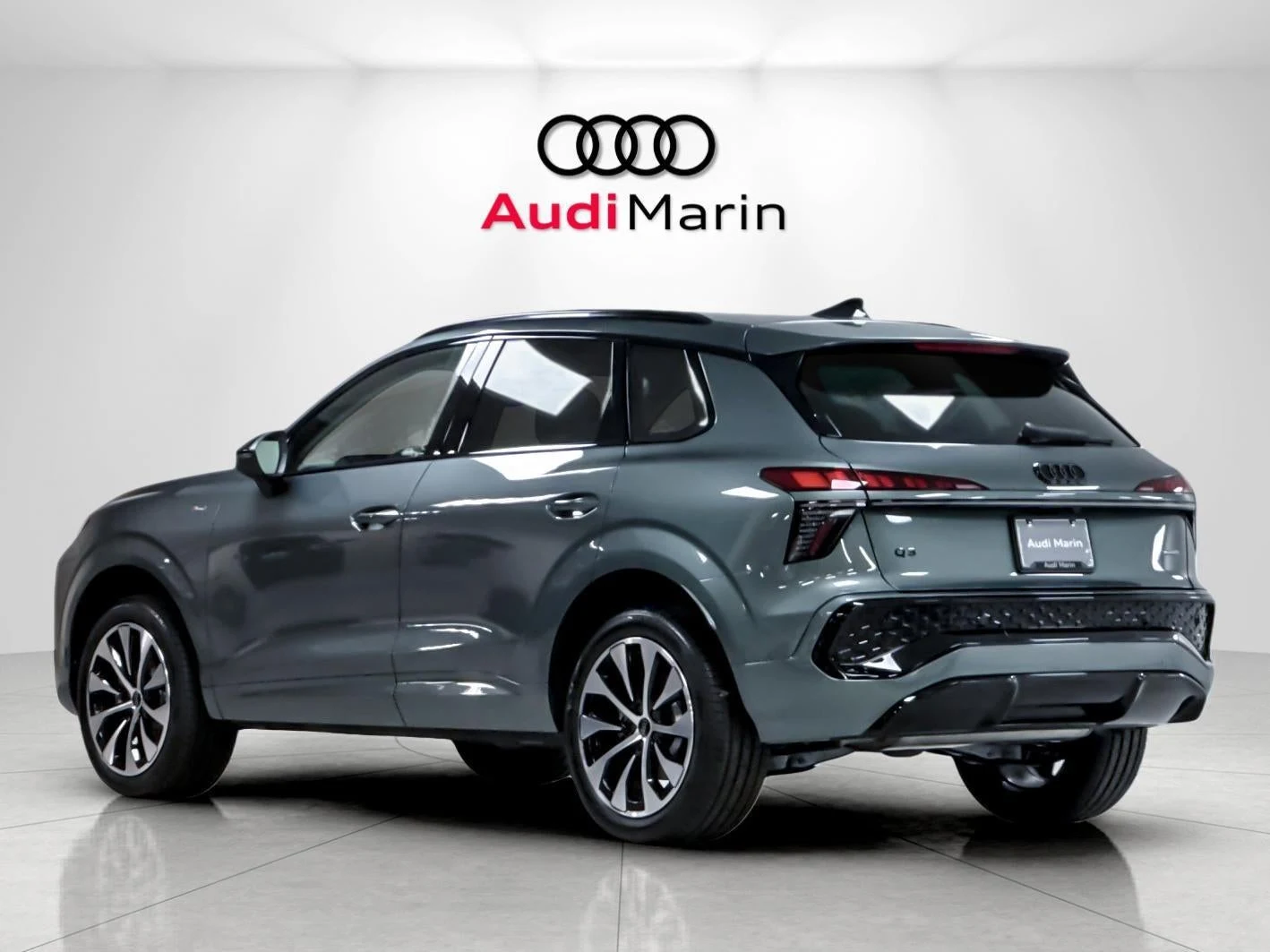 2026 Audi Q3 S line (FJ), 3/20