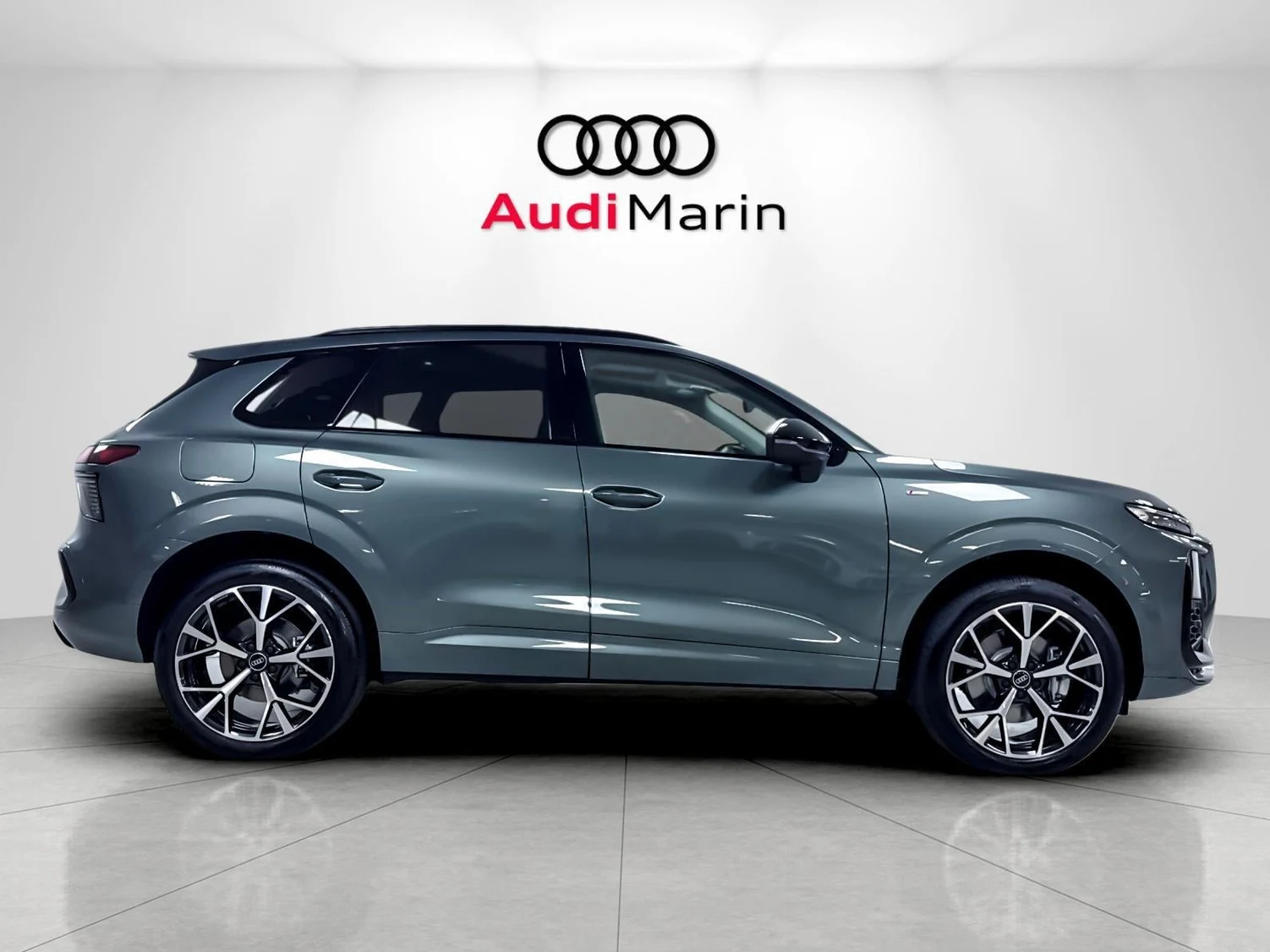 2026 Audi Q3 S line (FJ), 6/20