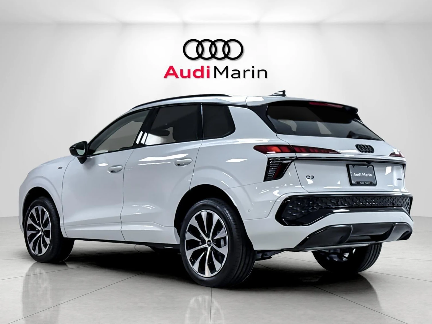 2026 Audi Q3 S line (FJ), 3/20