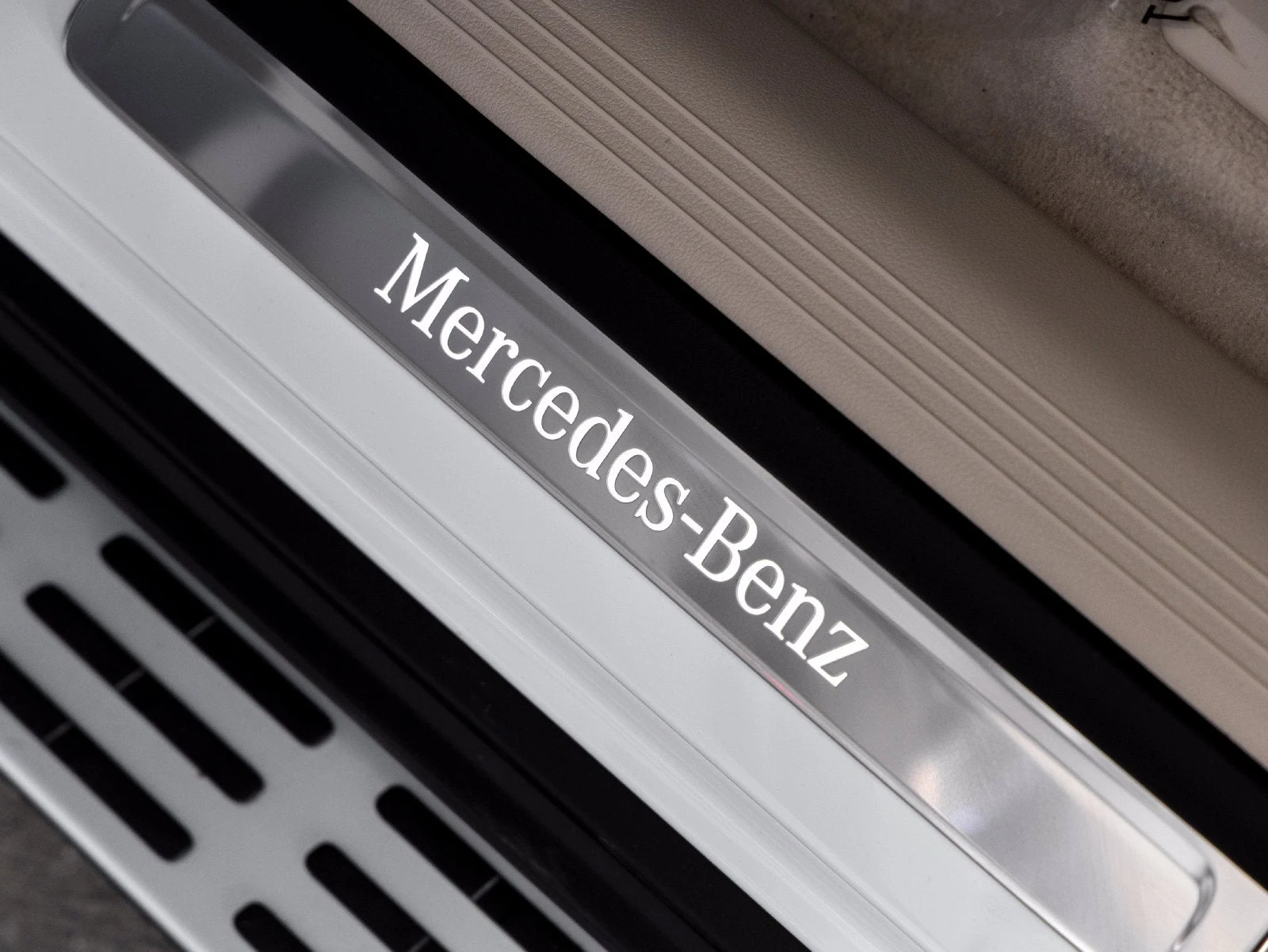 2027 Mercedes-Benz EQS 400 4MATIC SUV (X296), 14/20