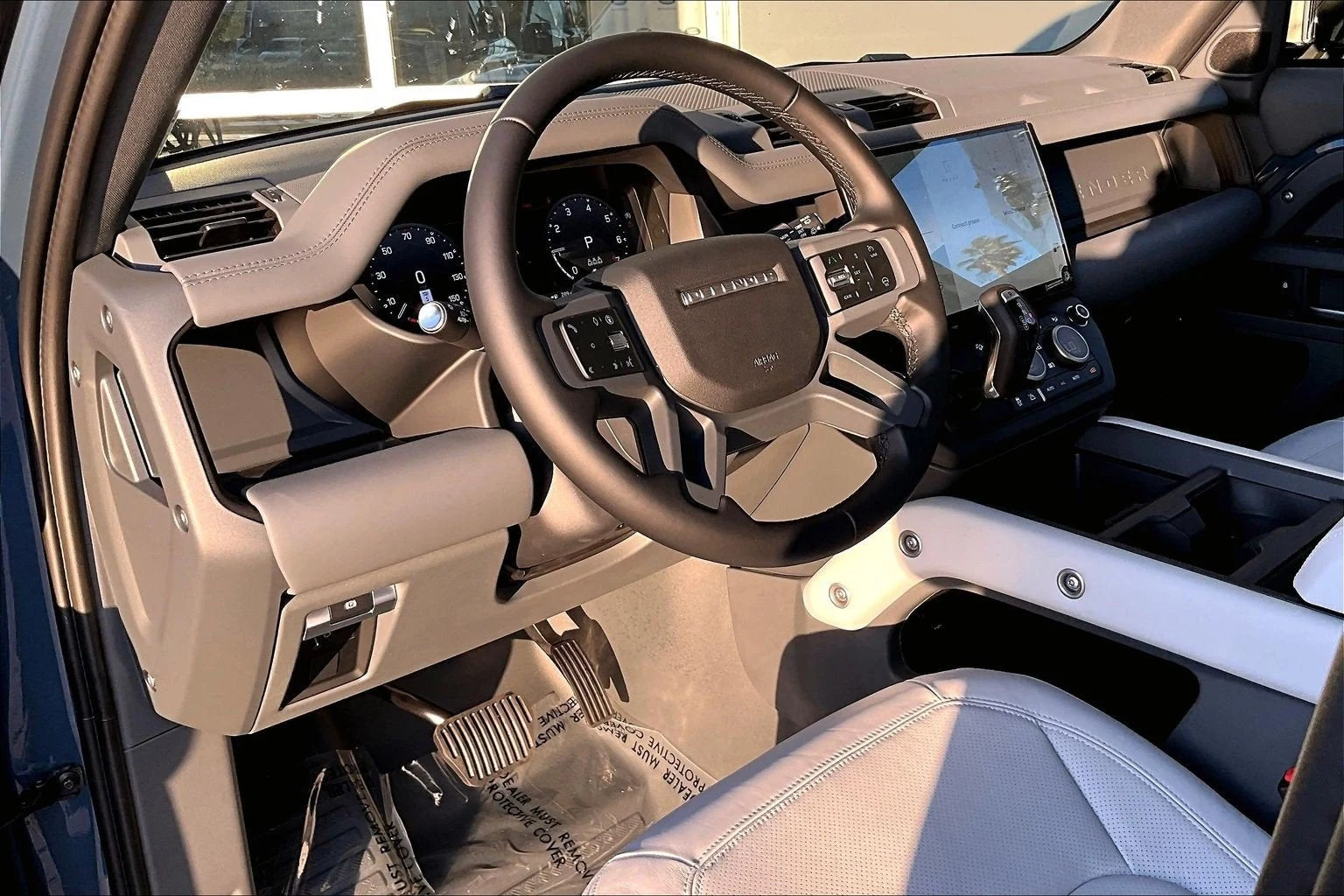 2026 Land Rover Defender 110 X-Dynamic SE (L663), 6/14