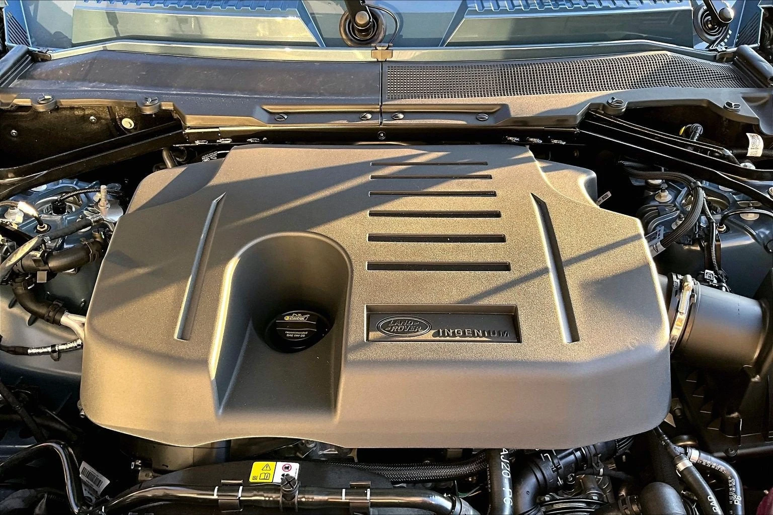 2026 Land Rover Defender 110 X-Dynamic SE (L663), 11/14