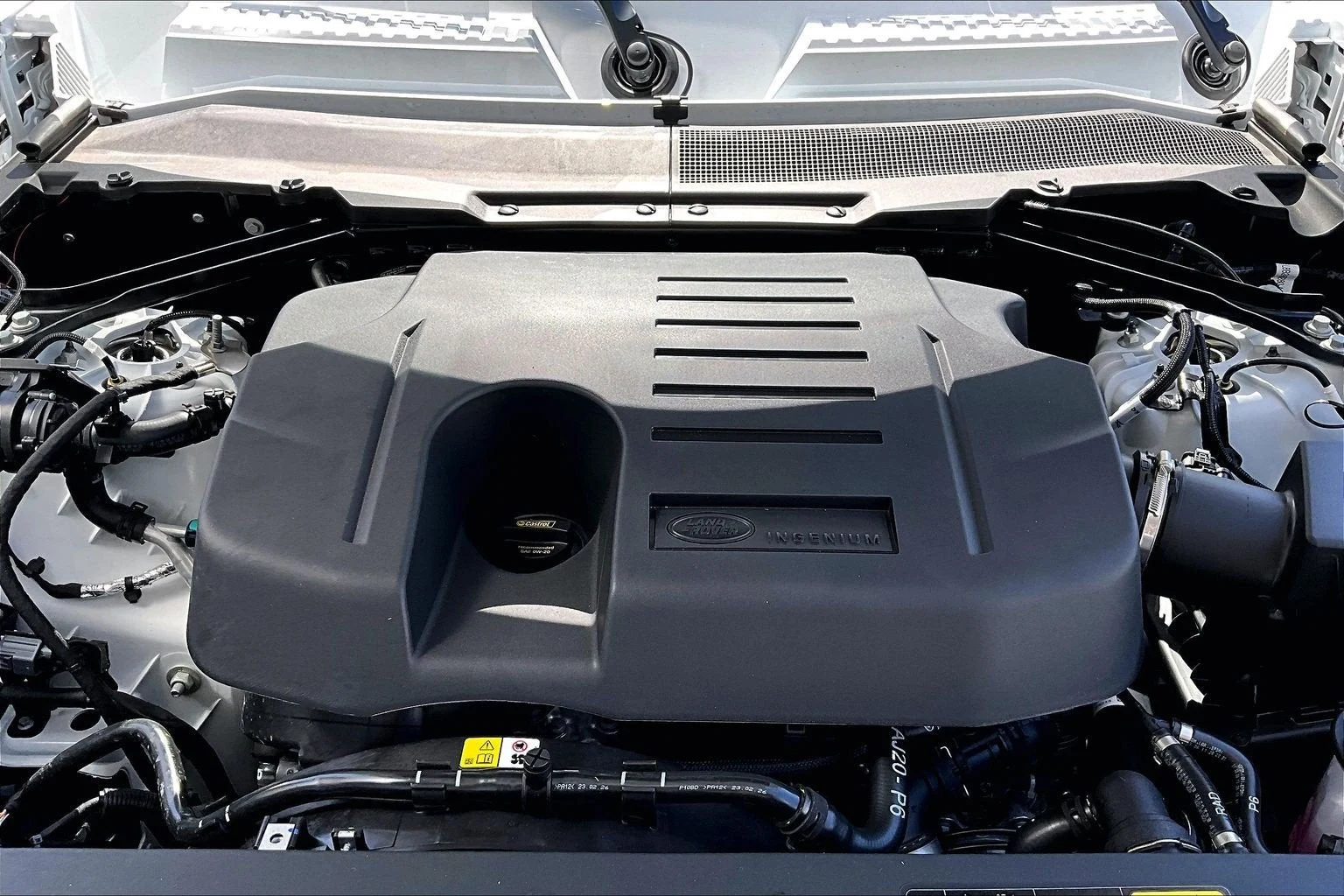 2026 Land Rover Defender 130 X-Dynamic SE (L663), 12/15
