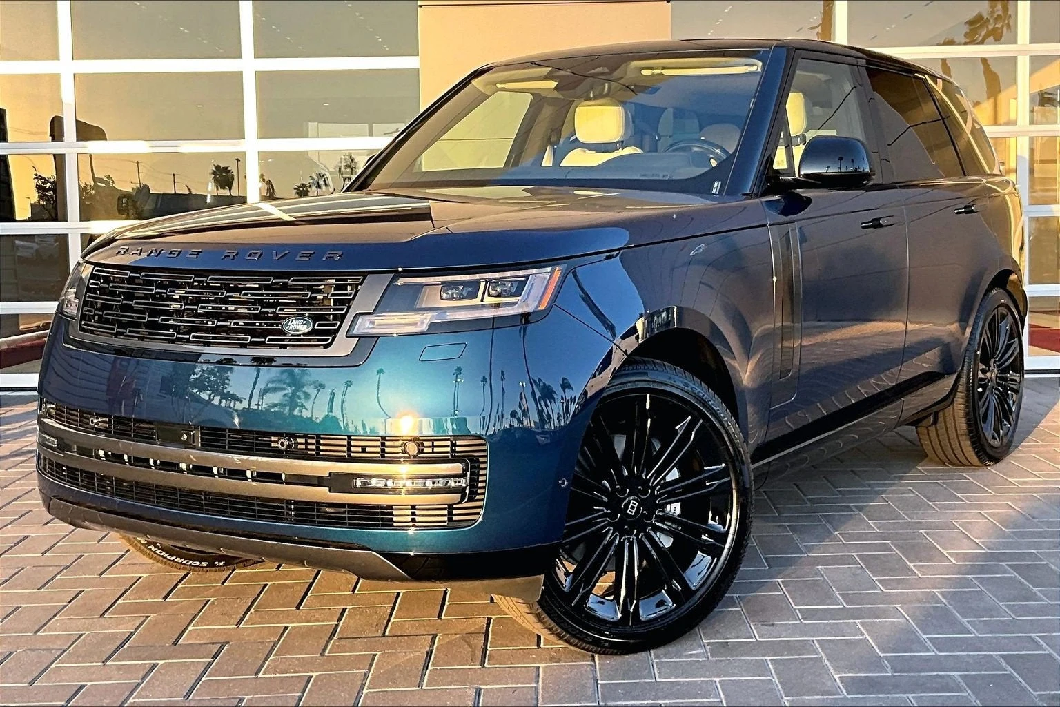 Land Rover Range Rover SE (L460) · Petrolix Blue Sv Bespoke Ultra Metallic Gloss · Indigo Auto Group