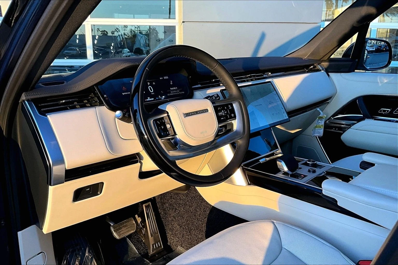 2027 Land Rover Range Rover SE (L460), 6/14