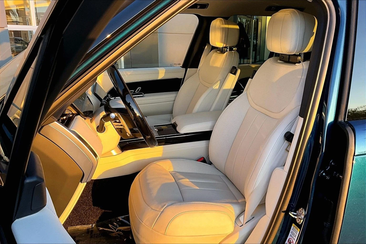2027 Land Rover Range Rover SE (L460), 9/14