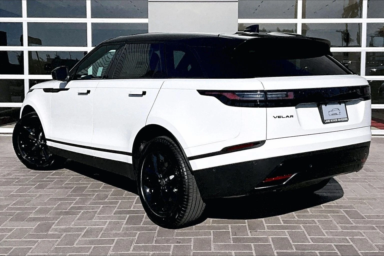 2026 Land Rover Range Rover Velar S (L560), 3/14