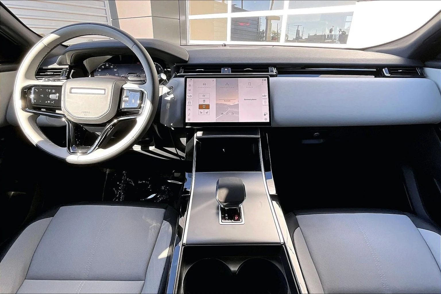 2026 Land Rover Range Rover Velar S (L560), 5/14