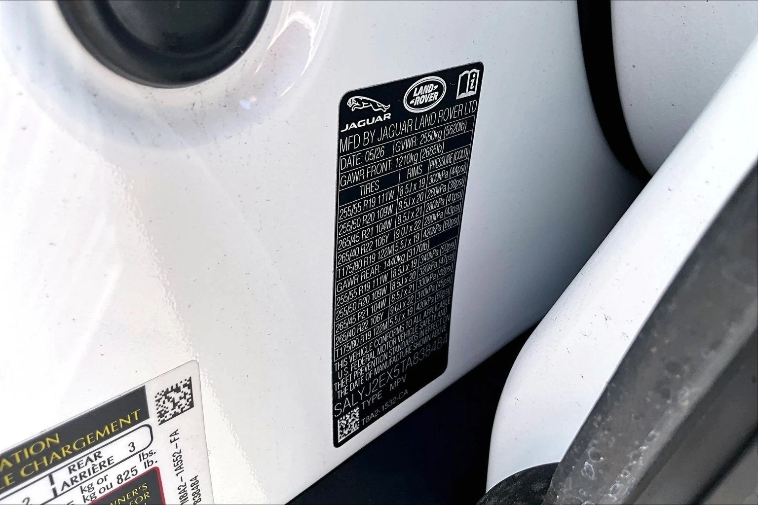 2026 Land Rover Range Rover Velar S (L560), 13/14