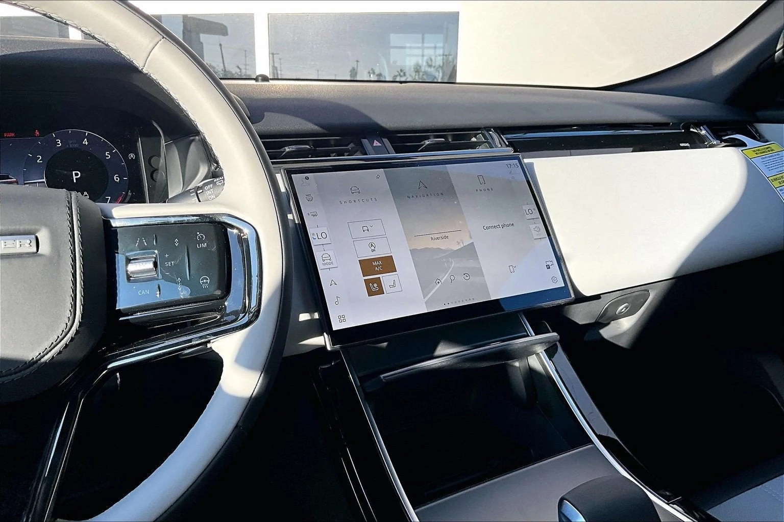 2026 Land Rover Range Rover Velar S (L560), 7/13