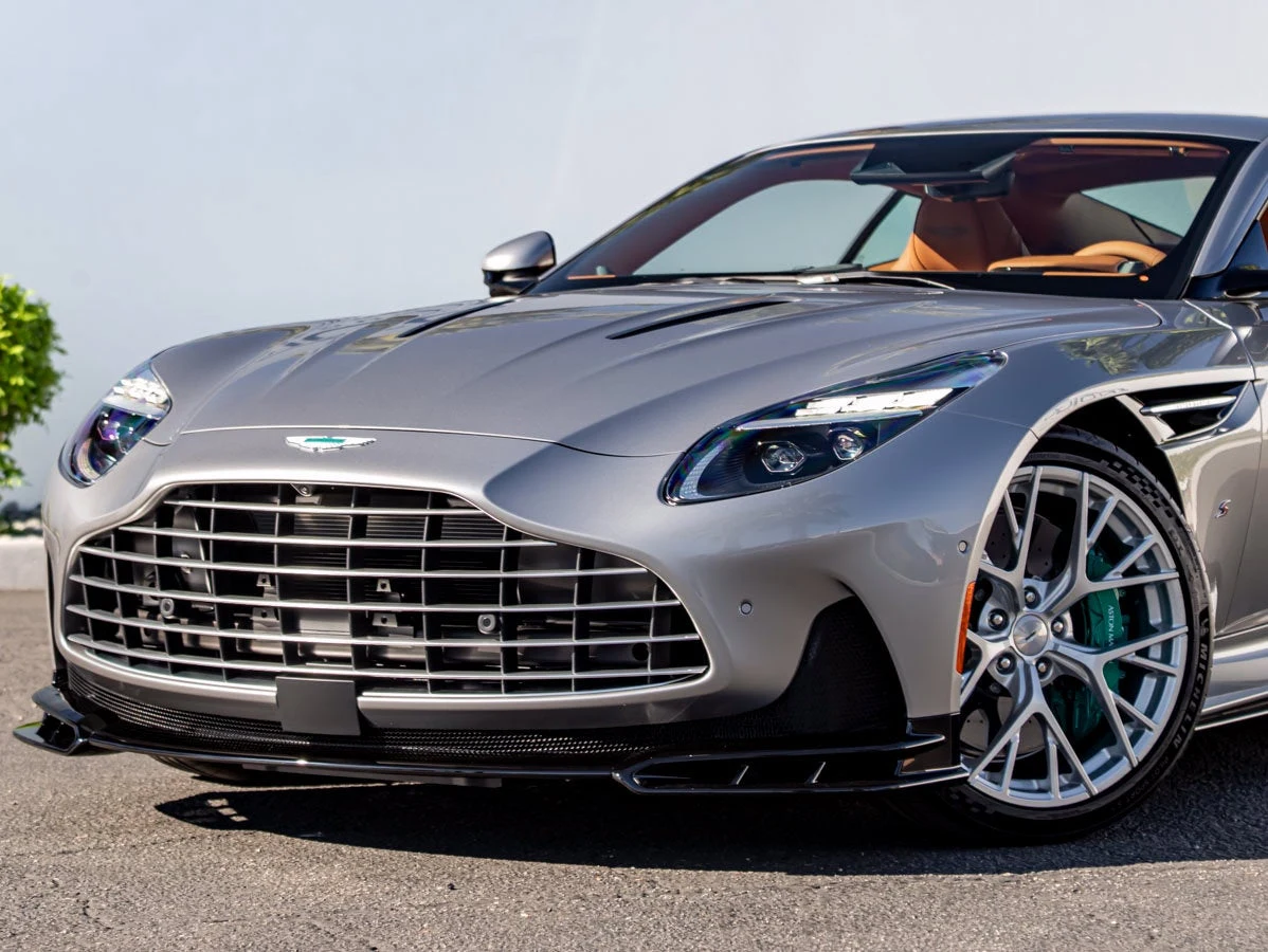 2026 Aston Martin DB12 S, 2/20