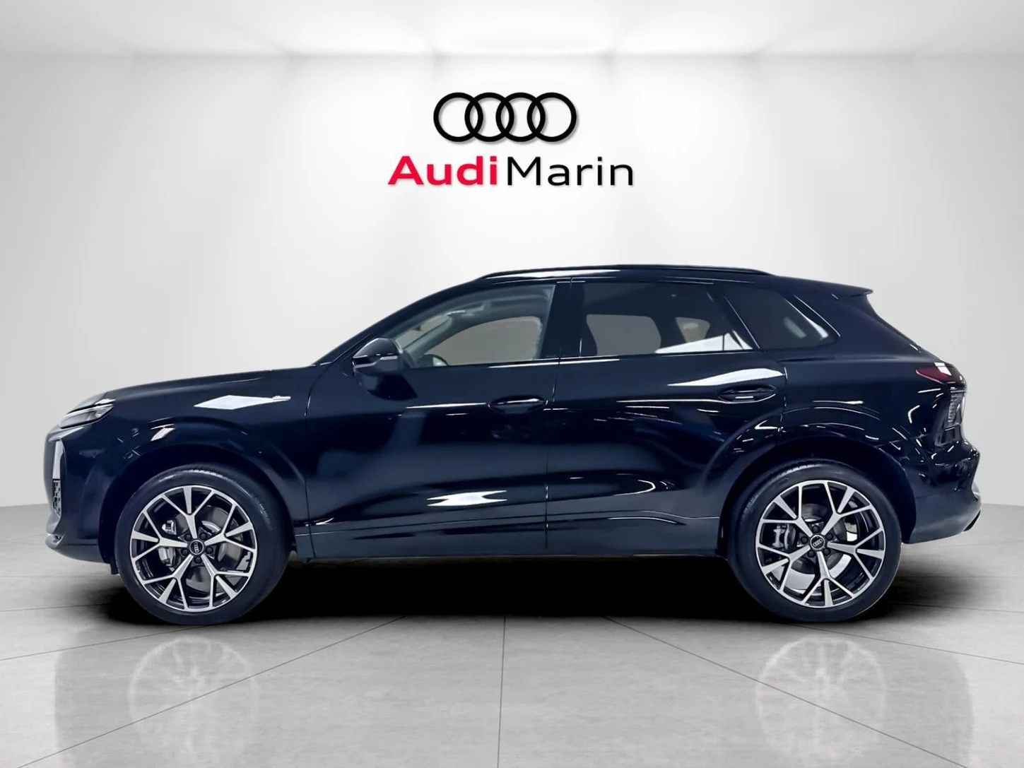 2026 Audi Q3 S line (FJ), 2/20