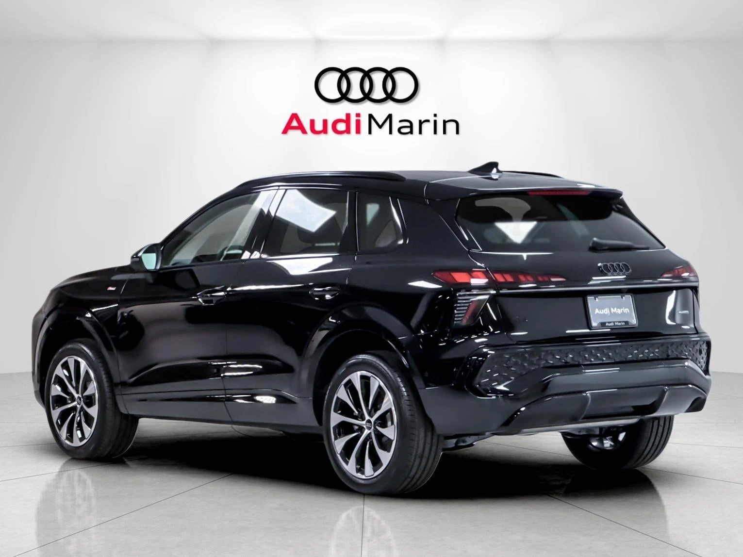 2026 Audi Q3 S line (FJ), 3/20