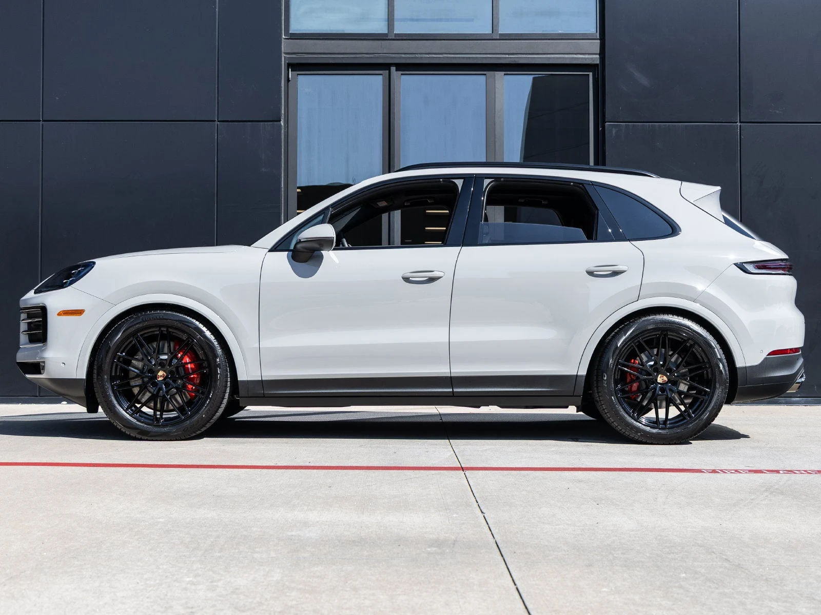 2026 Porsche Cayenne S (3rd Generation), 2/20