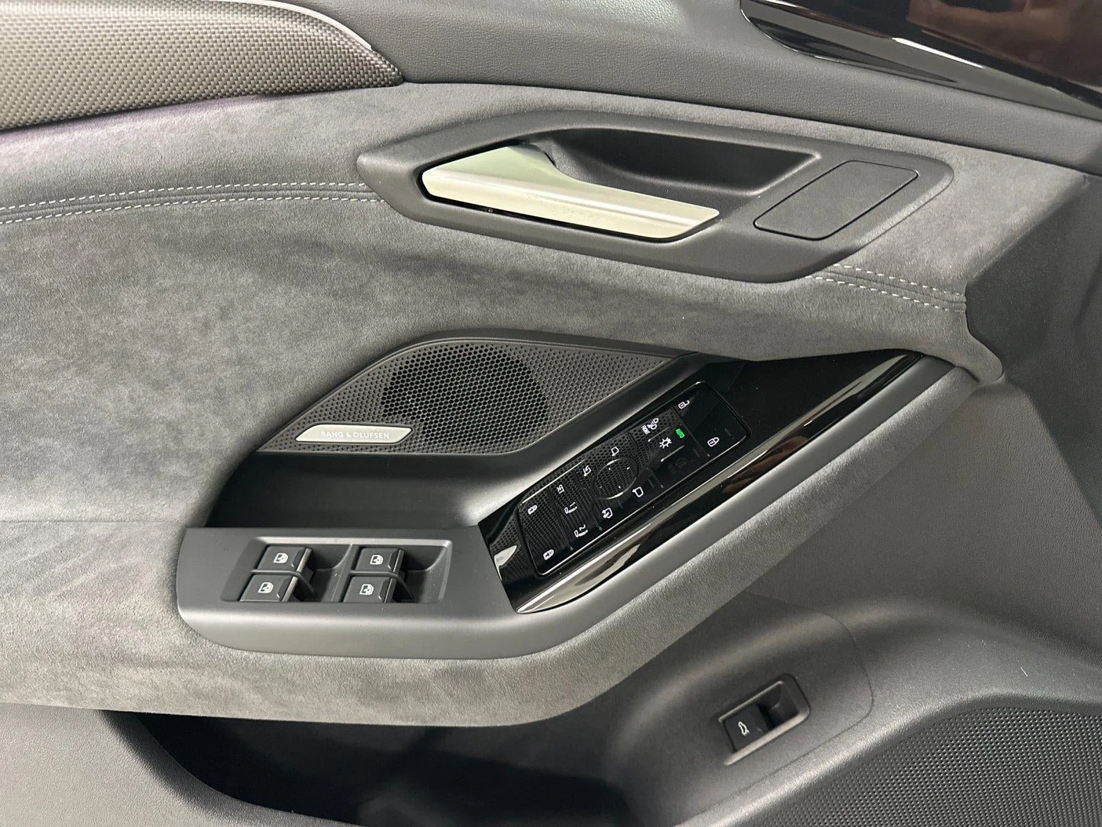 2027 Audi S6 e-tron Sportback Premium Plus, 10/20