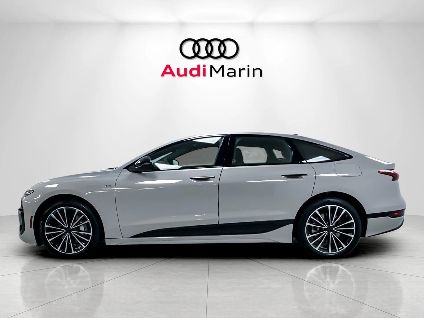 2027 Audi A6 e-tron Sportback Premium Plus, 2/20