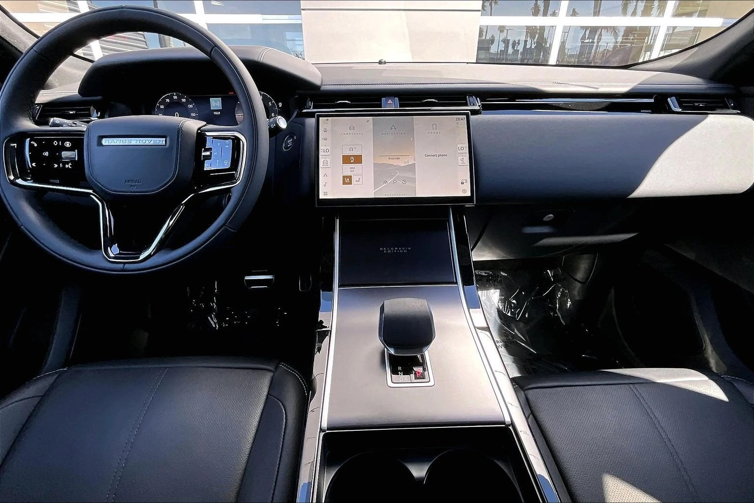 2026 Land Rover Range Rover Velar P250 (L560), 5/14