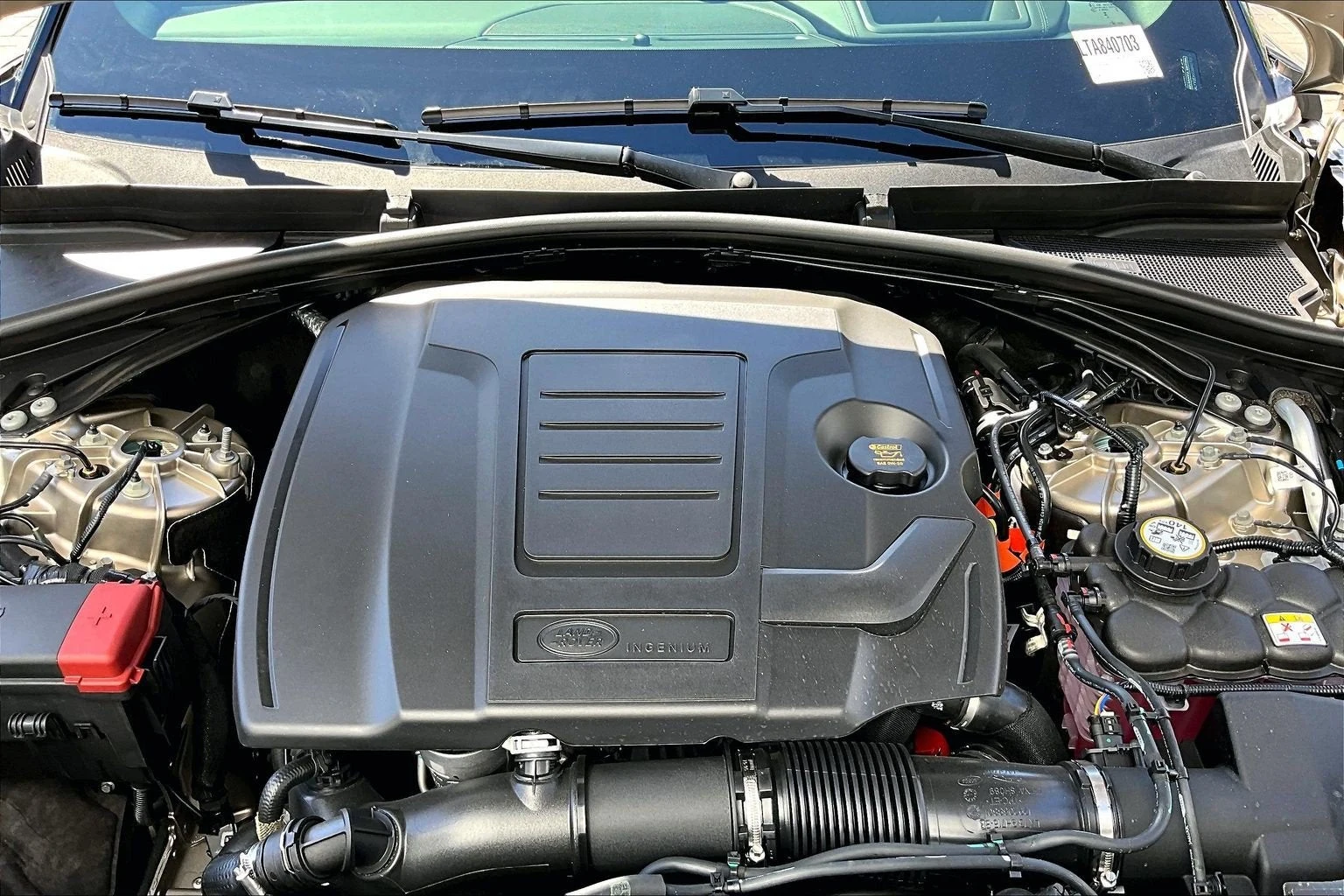 2026 Land Rover Range Rover Velar P250 (L560), 11/14