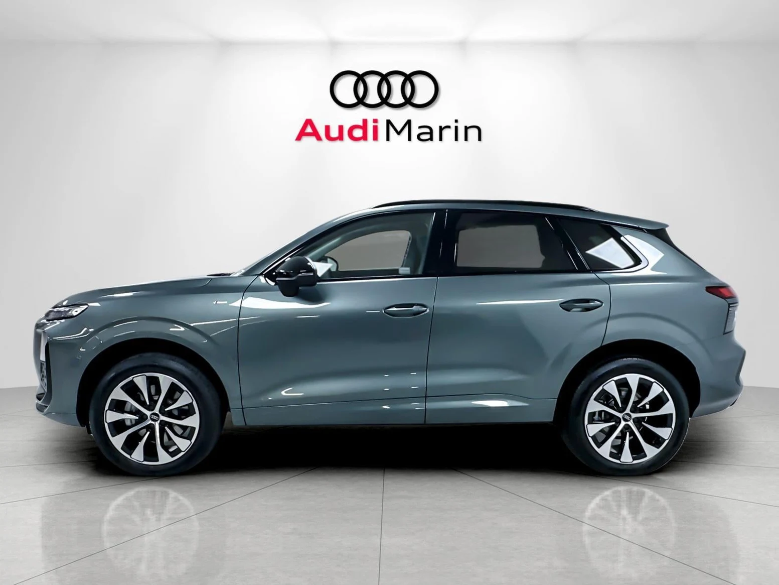2026 Audi Q3 S line (FJ), 2/20