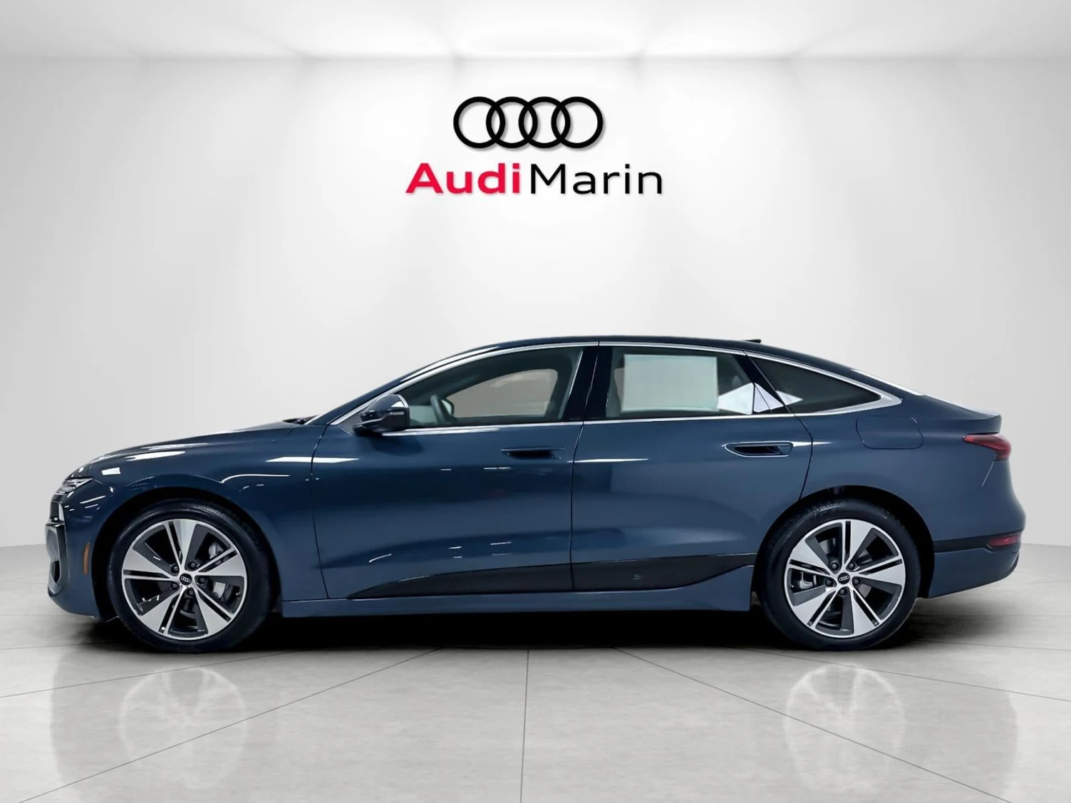 2027 Audi A6 e-tron Sportback Premium Plus, 2/20