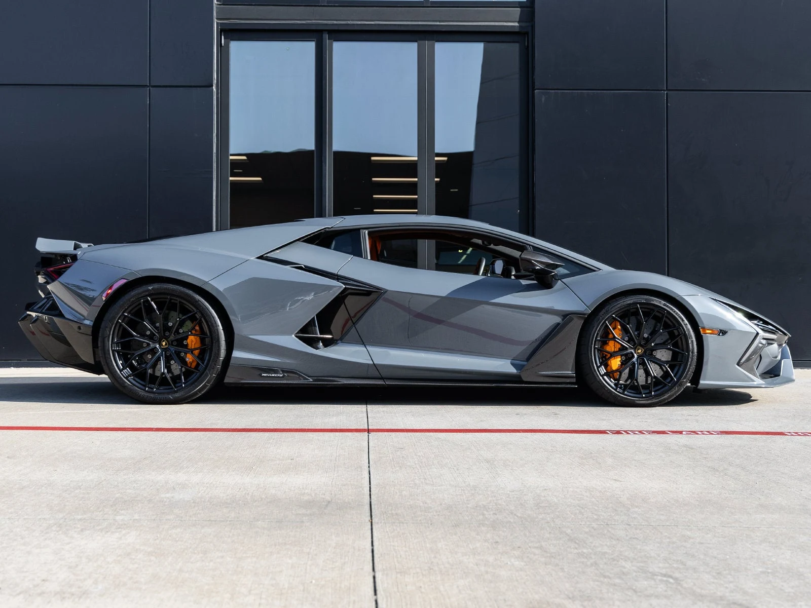2025 Lamborghini Revuelto, 11/20