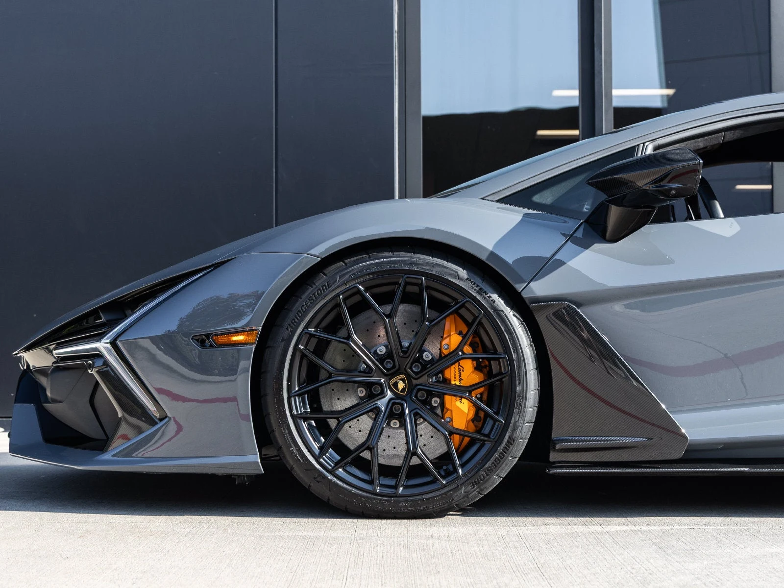 2025 Lamborghini Revuelto, 12/20