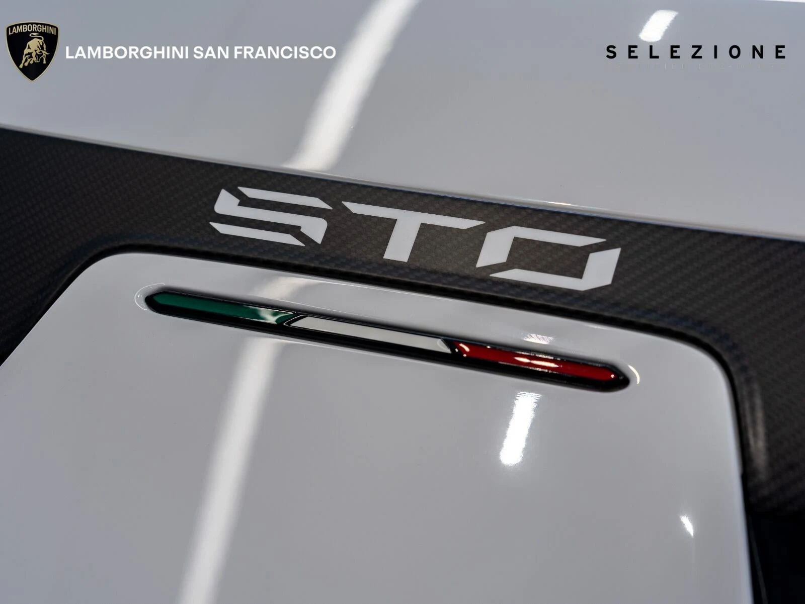 2024 Lamborghini Huracán STO, 18/20