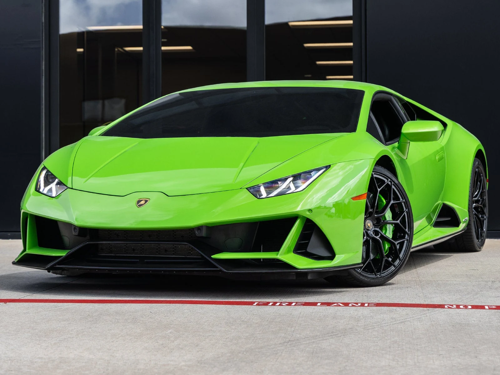 Lamborghini Huracán EVO · Verde Mantis Metallic · Indigo Auto Group