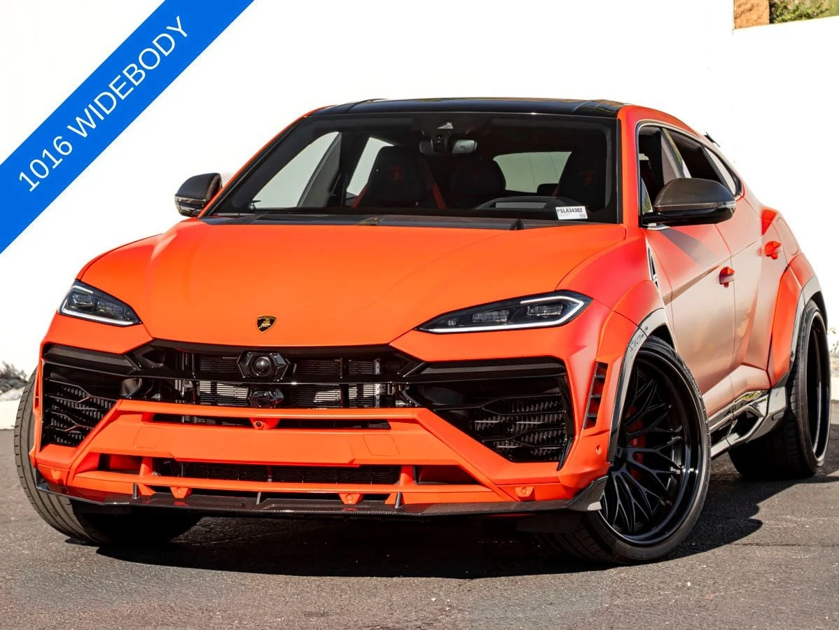 Lamborghini Urus SE · Arancio Egon Metallic · Indigo Auto Group